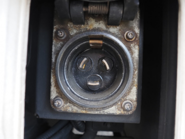 いすゞ ギガ 冷凍ウイング 大型 QKG-CYJ77B 年式 H28[写真27]