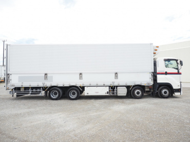 いすゞ ギガ 冷凍ウイング 大型 QKG-CYJ77B 年式 H28[写真11]