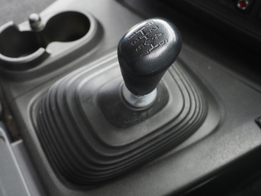 いすゞ ギガ 冷凍ウイング 大型 QKG-CYJ77B 年式 H28[写真39]