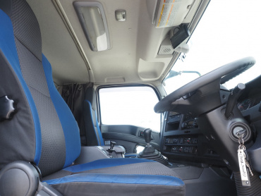 いすゞ ギガ 冷凍ウイング 大型 QKG-CYJ77B 年式 H28[写真37]