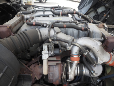 いすゞ ギガ 冷凍ウイング 大型 QKG-CYJ77B 年式 H28[写真53]
