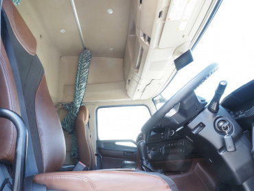 日野 プロフィア ウイング車 大型 2DG-FW1AHG 年式 R1[写真34]