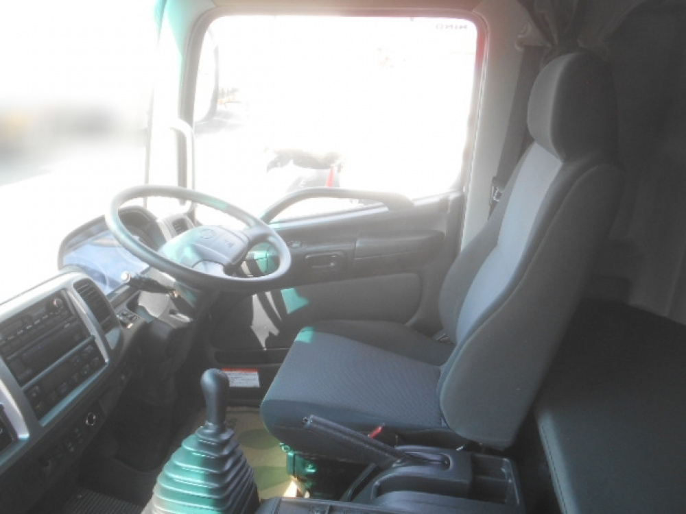 日野 レンジャー 冷凍ウイング 中型 TKG-FD9JLAG 年式 H27[写真16]