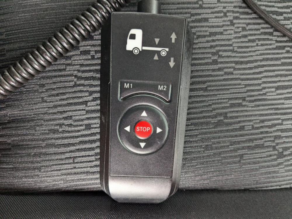 三菱ふそう スーパーグレート 冷凍ウイング 大型 2PG-FS74HZ 年式 R6[写真19]