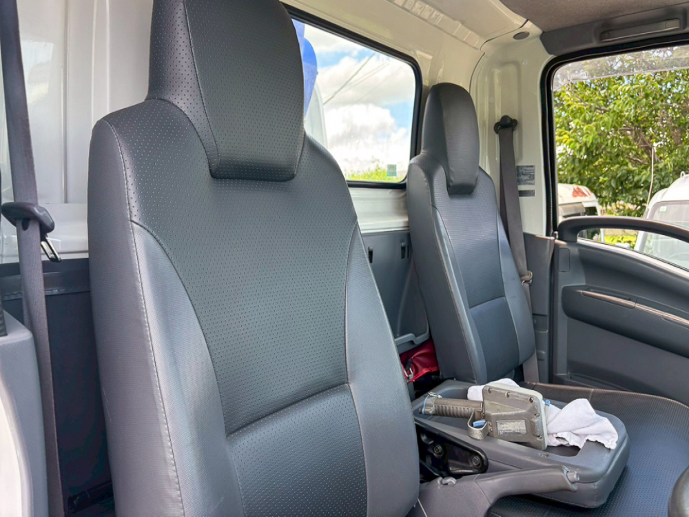 いすゞ エルフ ユニック 小型 TRG-NMR85R 年式 H29[写真07]