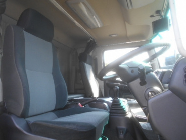 日野 レンジャー 冷凍ウイング 中型 TKG-FD9JLAG 年式 H27 [写真10]