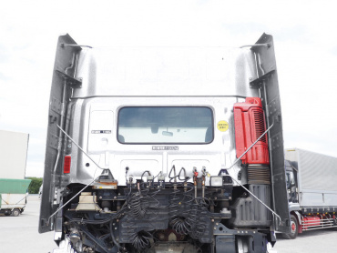 日野 プロフィア トラクタ 大型 QPG-SH1EDDG 年式 H30[写真17]