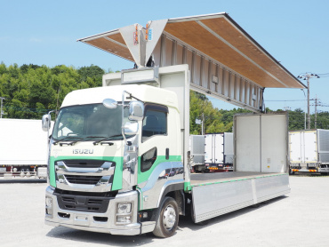 いすゞ ギガ ウイング車 大型 2PG-CYJ77C 年式 H30[写真03]