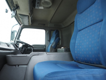 いすゞ ギガ 冷凍バン 大型 QKG-CYL77A 年式 H25[写真27]