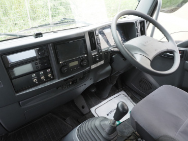 いすゞ フォワード 冷凍バン 中型 TKG-FRR90T2 年式 H28[写真30]