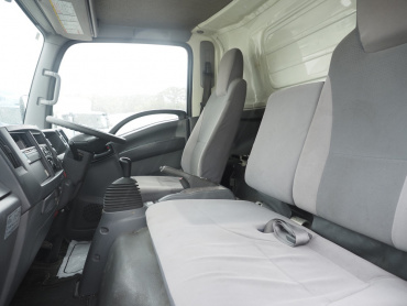 いすゞ エルフ バン車 小型 TRG-NPR85AN 年式 H28[写真26]