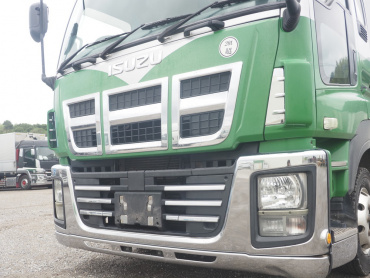 いすゞ ギガ ウイング車 大型 QKG-CYJ77A 年式 H27[写真04]