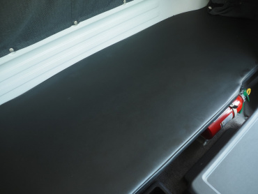 いすゞ ギガ ウイング車 大型 QKG-CYJ77B 年式 H29[写真40]