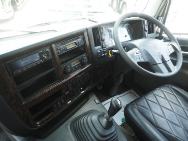 いすゞ ギガ ウイング車 大型 QKG-CYJ77B 年式 H29[写真36]