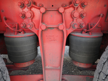 いすゞ ギガ 冷凍ウイング 大型 QKG-CYJ77A 年式 H28[写真44]