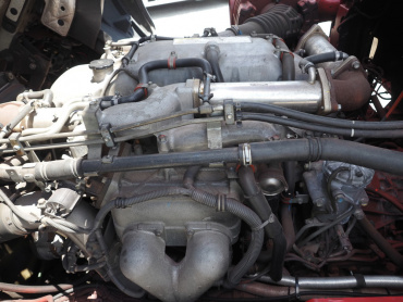 いすゞ ギガ 冷凍ウイング 大型 QKG-CYJ77A 年式 H28[写真51]