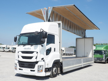 いすゞ ギガ ウイング車 大型 2PG-CYJ77C 年式 R3[写真03]