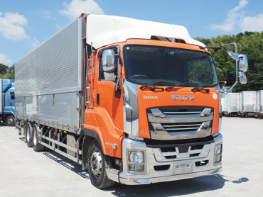 いすゞ ギガ ウイング車 大型 QPG-CYL77B 年式 H29[写真04]