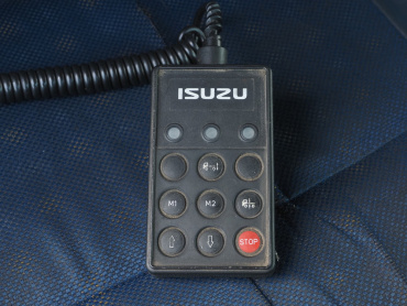 いすゞ ギガ 冷凍ウイング 大型 QKG-CYJ77A 年式 H27[写真40]