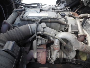 いすゞ ギガ 冷凍ウイング 大型 QKG-CYJ77A 年式 H27[写真53]