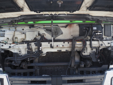 いすゞ ギガ 冷凍ウイング 大型 QKG-CYJ77A 年式 H27[写真51]