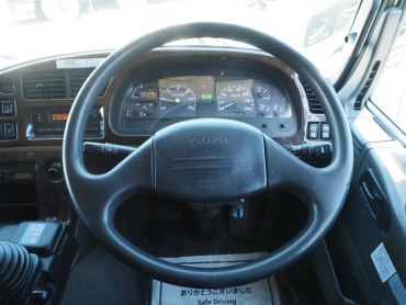 いすゞ ギガ ウイング車 大型 QKG-CYJ77A 年式 H25[写真30]