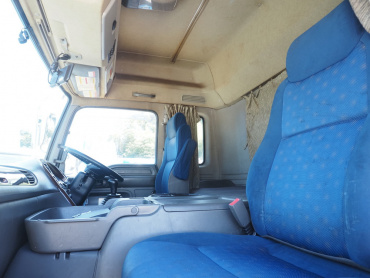 いすゞ ギガ ウイング車 大型 QKG-CYJ77A 年式 H25[写真37]