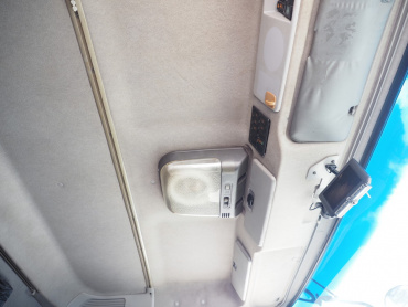 いすゞ ギガ ウイング車 大型 PKG-CYJ77W8 年式 H22[写真37]