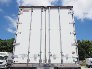 いすゞ ギガ 冷凍バン 大型 QKG-CYL77A 年式 H25 [写真07]