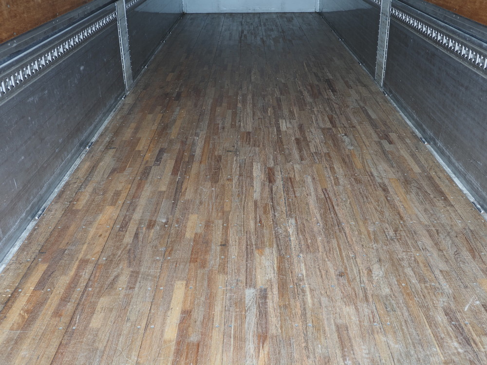 いすゞ ギガ ウイング車 大型 QKG-CYJ77A 年式 H26[写真28]