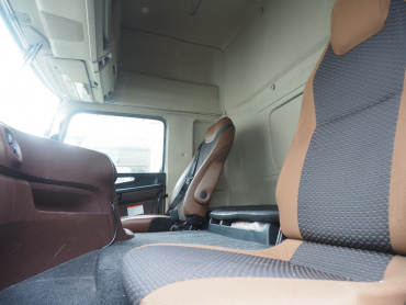 日野 プロフィア ウイング車 大型 2DG-FW1AHG 年式 R2[写真40]