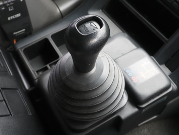 いすゞ ギガ ウイング車 大型 LKG-CYJ77A 年式 H24[写真34]