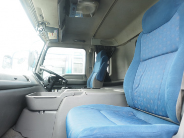 いすゞ ギガ ウイング車 大型 LKG-CYJ77A 年式 H24[写真40]