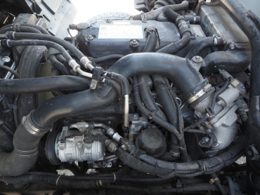 いすゞ フォワード 冷凍バン 中増t LKG-FTR90T2 年式 H25[写真40]
