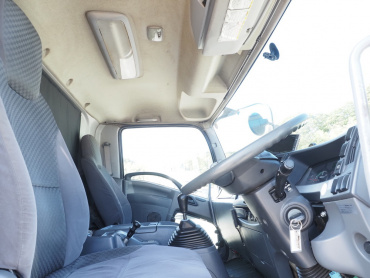 いすゞ フォワード 冷凍バン 中増t LKG-FTR90T2 年式 H25[写真23]