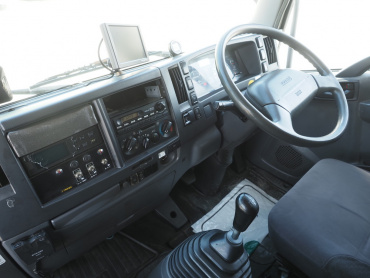 いすゞ フォワード 冷凍バン 中増t LKG-FTR90T2 年式 H25[写真25]