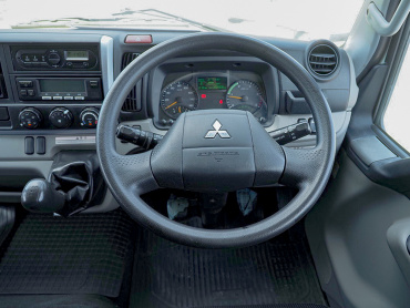 三菱ふそう キャンター 冷凍バン 小型 TPG-FEB80 年式 H29[写真32]