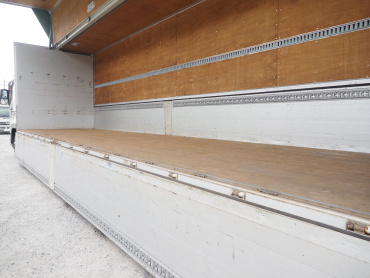 三菱ふそう スーパーグレート ウイング車 大型 QPG-FS64VZ 年式 H28[写真20]