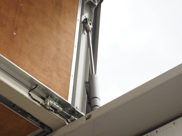 三菱ふそう スーパーグレート ウイング車 大型 QPG-FS64VZ 年式 H28[写真19]