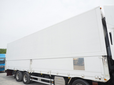 いすゞ ギガ ウイング車 大型 QKG-CYJ77A 年式 H26 [写真09]