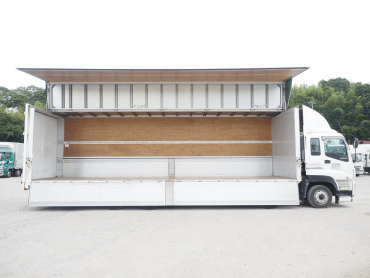 いすゞ ギガ ウイング車 大型 QKG-CYJ77A 年式 H26 [写真10]