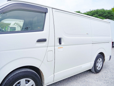 トヨタ ハイエース 冷凍バン 小型 QDF-GDH201V 年式 R1[写真07]
