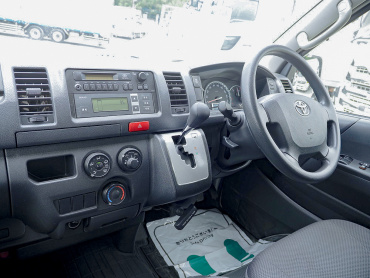トヨタ ハイエース 冷凍バン 小型 QDF-GDH206V 年式 H30[写真21]