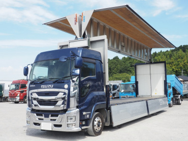 いすゞ ギガ ウイング車 大型 2PG-CYJ77C 年式 R1[写真03]