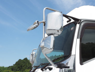 いすゞ ギガ ウイング車 大型 QKG-CYJ77B 年式 H28[写真09]