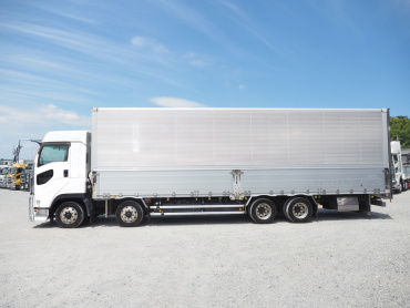 いすゞ ギガ ウイング車 大型 QKG-CYJ77B 年式 H28[写真15]