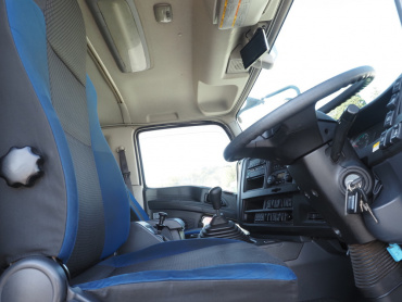 いすゞ ギガ ウイング車 大型 QKG-CYJ77B 年式 H28[写真23]