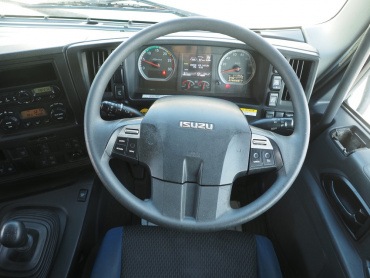 いすゞ ギガ ウイング車 大型 QKG-CYJ77B 年式 H28[写真25]