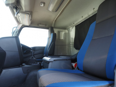 いすゞ ギガ ウイング車 大型 QKG-CYJ77B 年式 H28[写真32]