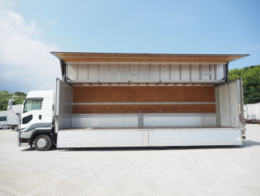 いすゞ ギガ ウイング車 大型 2PG-CYJ77C 年式 H30[写真18]